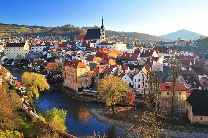 Du lịch Châu Âu: Ba Lan - Áo - Slovakia - Hungary - CH Séc 10 Ngày
